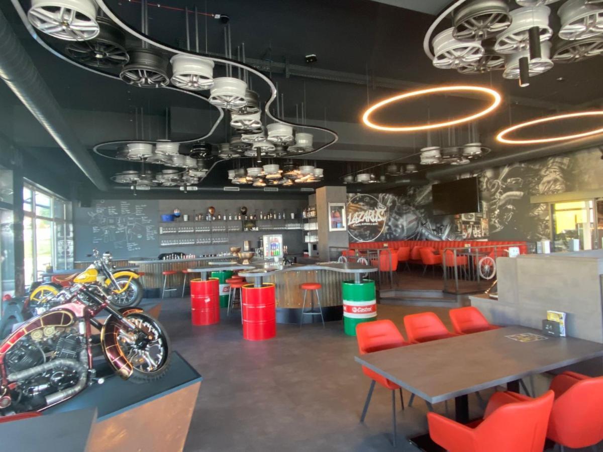 Ringrast Das Erlebnishotel Beim Red Bull Ring Spielberg Bei Knittelfeld ภายนอก รูปภาพ